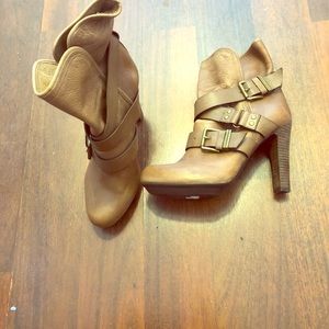 DKNY all leather ankle boots 6.5/7